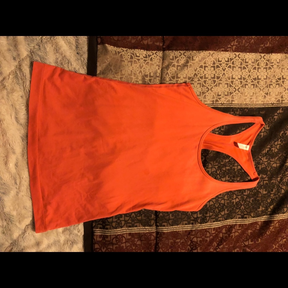 Gap fit tank